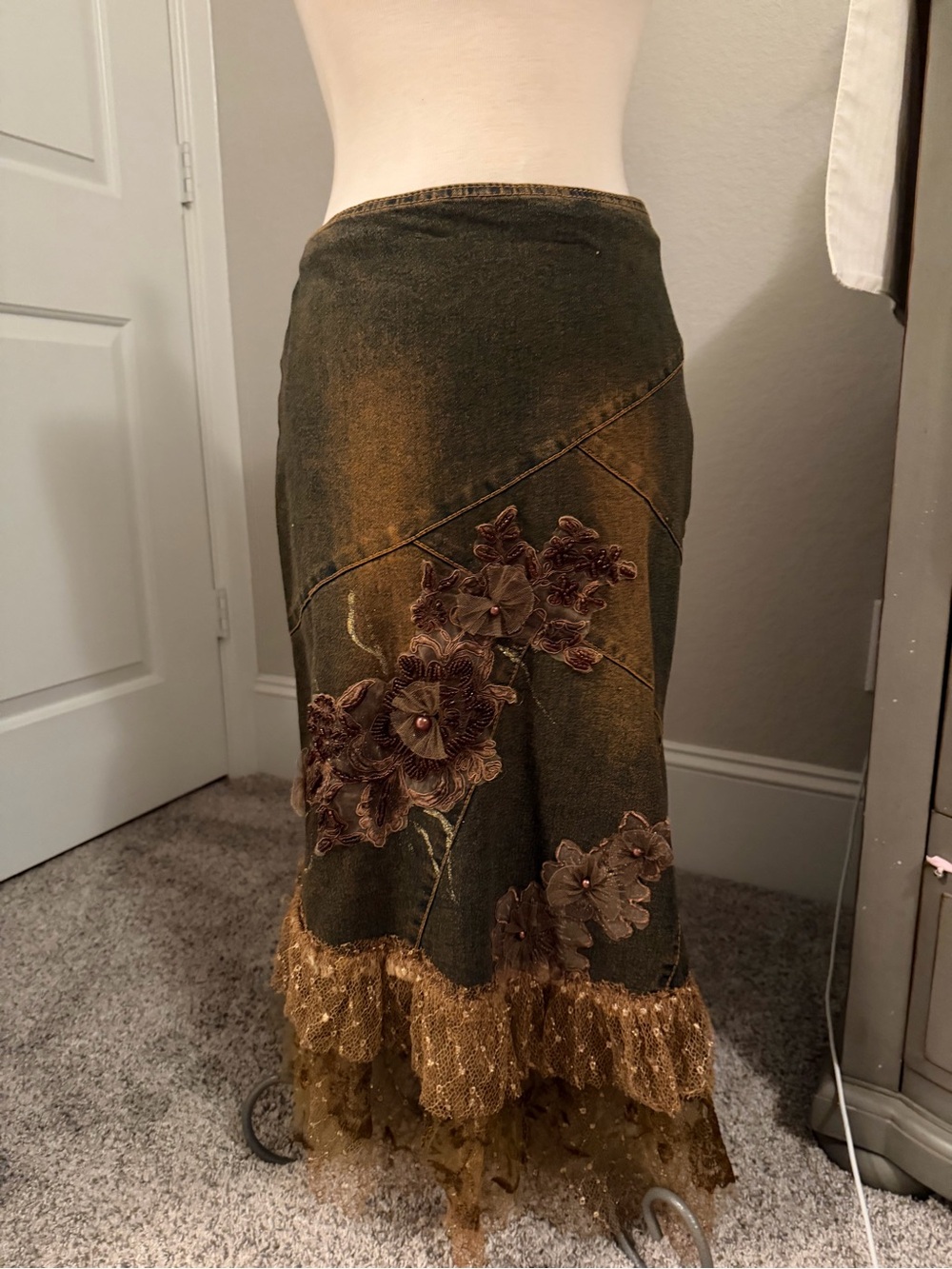 Denim Lace Floral Appliqué Skirt - Picture 2 of 11
